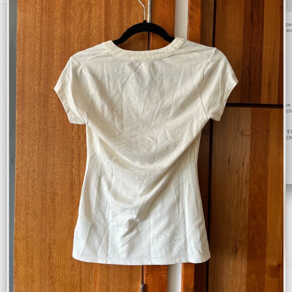 Guess Cream T-shirt with Pocket - Picture 2 of 3